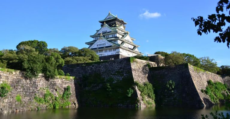 Osaka: Main Sights and Hidden Spots Guided Walking Tour